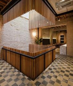 
                    
                        Perro Viejo by Donaire Arquitectos | Yellowtrace
                    
                