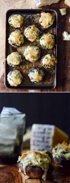 
                    
                        Spinach, Bacon + Artichoke Stuffed Mushrooms I howsweeteats.com
                    
                