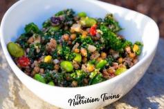 Nutrition Twins | Quinoa, Kale and Edamame Super-Food Bowl