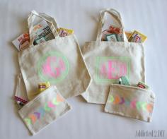 Glitter Vinyl Gift Totes - Addicted 2 DIY  A great gift idea!  Pin now, make later.  #giftideas #vinyl