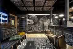 
                    
                        Amazing vintage pavilion designed by Spanish interior designers Egue y Seta for Sabaté lab, a digital printing, large format and  museography reference in Barcelona.
                    
                