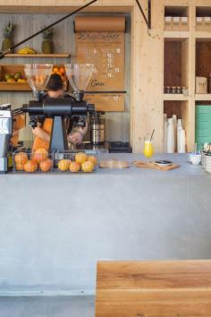 
                    
                        A Woodly Interior For This Juice Bar & Cafe In Bucharest
                    
                