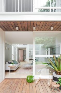 
                    
                        T.D.C | House in Double Bay by TRIBE. photo: Katherine Lu
                    
                