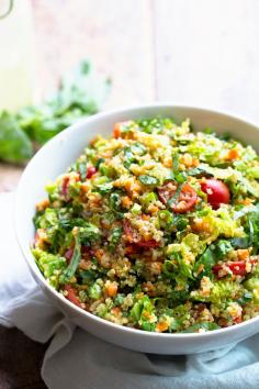 Herbed Quinoa Garden Veggie Salad tossed with a Lemon Herb Vinaigrette. Perfect for summer get-togethers! 200 calories, V/GF. | pinchofyum.com