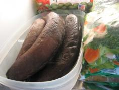 The BEST tip! Throw spotted bananas in the freezer for later use for banana bread. #banana #recipe