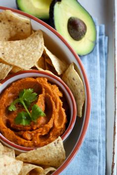 Zoete aardappel guacamole