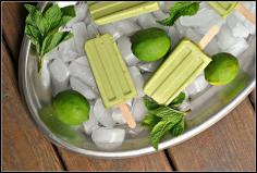 A #healthy #IcePop #recipe from Nicole over at the Preventionrd blog - http://www.finedininglovers.com/blog/food-drinks/healthy-ice-pops-avocado-lime/