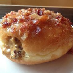 
                    
                        Homer Simpson Inspired the D'Oh Nut Stuffed Burger from PYT Burger #donuts trendhunter.com
                    
                