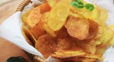 
                    
                        This Homemade Chip Recipe is a Healthy Alternative to Store Bought #chips trendhunter.com
                    
                