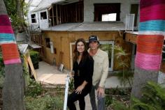 
                    
                        Another reason to love @Pinterest : Watch The Novogratz renovate their Hollywood Hills castle: lat.ms/1Q6FIRT
                    
                