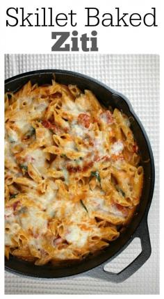 Skillet Baked Ziti : a super easy, family friendly dinner recipe ready in under an hour.
