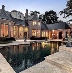 
                    
                        Mansions
                    
                