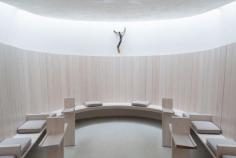 
                    
                        Bishop Edward King Chapel / Niall McLaughlin Architects
                    
                