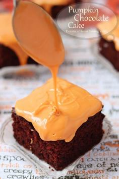 Pumpkin chocolate cake | What a delicious fall dessert recipe, especially for chocolate cake lovers!