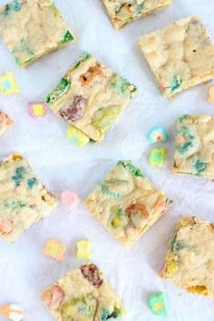 Lucky Charms Bars!
