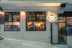 
                    
                        Crafty Cow Gastro Pub by Markco Studio » Retail Design Blog
                    
                