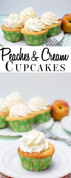 Une superbe recette de cupcakes aux pêches de saison et cream cheese, à essayer avec Kiri ! #kiri #recette #cupcakes #peche #kids #food #yummy #fromage #enfant #creamcheese