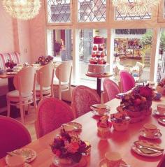 
                    
                        25 Sweet Cupcake Shops Around The World To Eat At Before You Die
                    
                