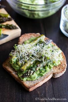 Avocado with Roasted Asparagus on Multigrain Toast #Vegan #Recipe | Vanilla And Bean