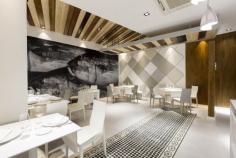 
                    
                        Los atunes saltan a las paredes del nuevo El Campero, por Velvet Projects. - diariodesign.com
                    
                