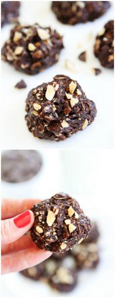 
                    
                        No-Bake Dark Chocolate Almond Cookie Recipe on twopeasandtheirpo... These easy no-bake cookies are vegan, gluten-free, and SO good!
                    
                