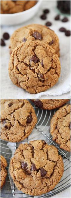 Flourless almond butter cookies