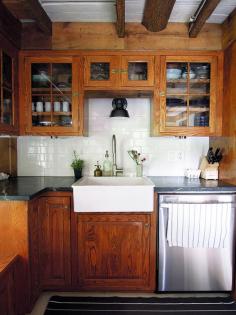 
                    
                        An Antique Connecticut Farmhouse Made Modern | Design*Sponge
                    
                