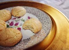 
                    
                        Amaretti di Saronno - Italian Almond Cookies | RECIPE
                    
                