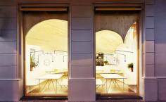 
                    
                        Bar nou en Barcelona, diseño de Maio.
                    
                