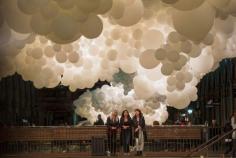
                    
                        charles pétillon floats a cloud of 100,000 balloons inside covent garden
                    
                