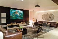 Como decorar a Sala de TV Em muitas casas este ambiente é o ponto principal de decoração. Lugar onde os amigos e familiares se reunem para assistir um bom filme ou simplesmente bater um papo. A sala de TV é um ambiente que devemos sempre deixar bem receptivo e aconchegante e é claro, sem perder a elegância e beleza. Hoje em dia com as televisões LCD, ficou muito mais fácil de organizar um ambiente, pois já não ocupam tanto espaço quanto as tv´s antigas. veja mais.....