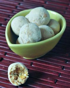 Vanilla Apricot Protein Bites