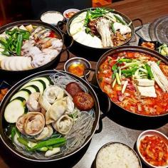 This kind of weather calls for a hotpot! Find shelter from the storm at 91-93 Barrack Street! Or order via ubereats and enjoy while watching...