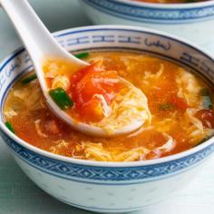 10-minute Tomato Egg Drop Soup